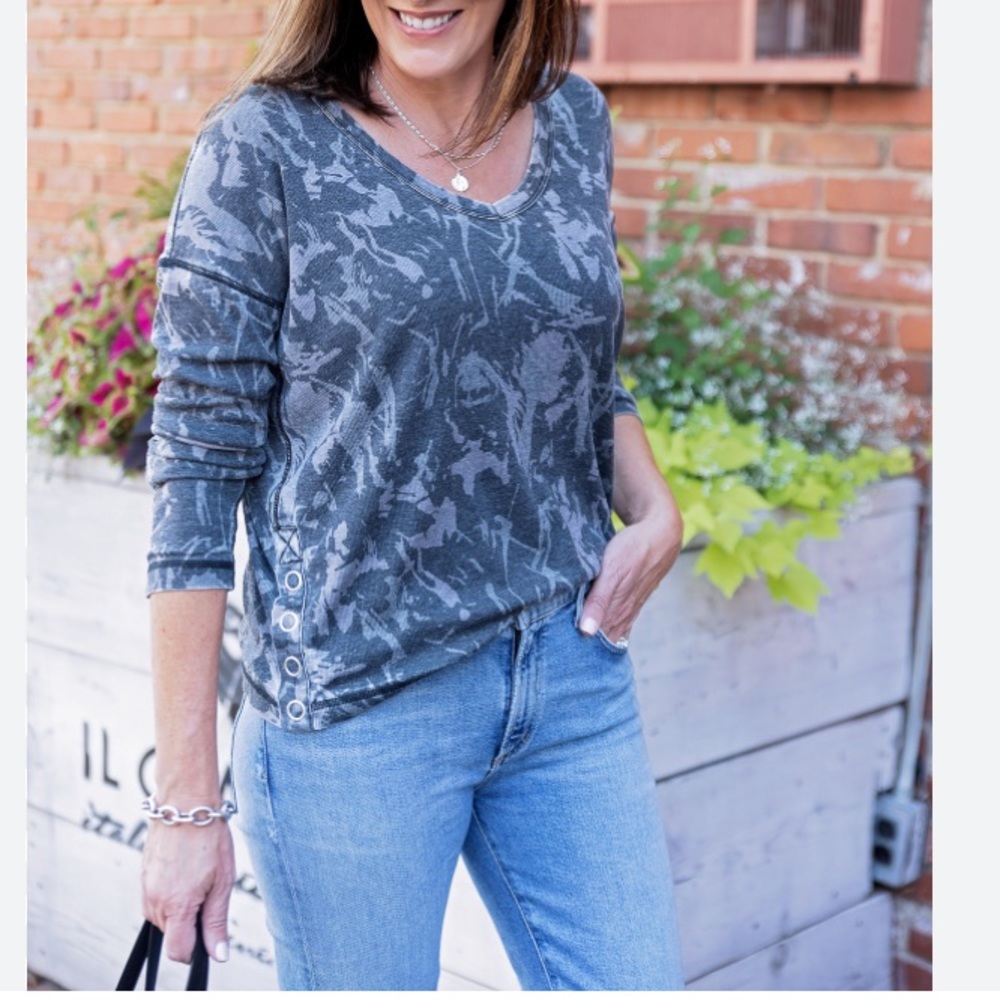 Chaser two tone top
